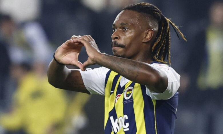 fenerbahcede ilk ayrilik sosyal medyadan veda mesaji paylasti eV7SKnWs