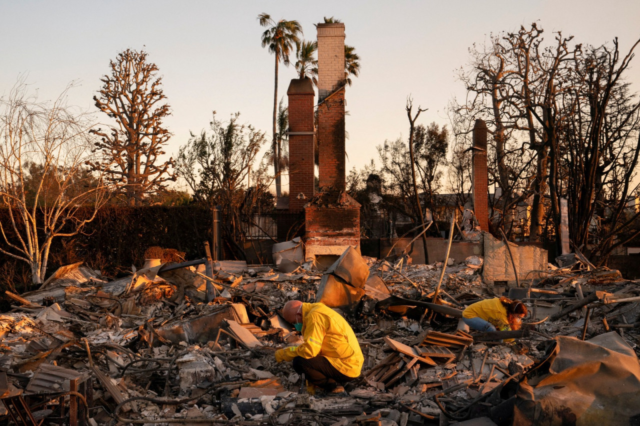 gezegenden mektuplar los angeles yaniyor istanbula kar yagmiyor nedeni ayni 4 gzjKkMJr