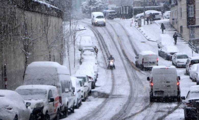 meteorolojiden 13 kente sari kodlu uyari kar kuvvetli saganak E5NjdQtS