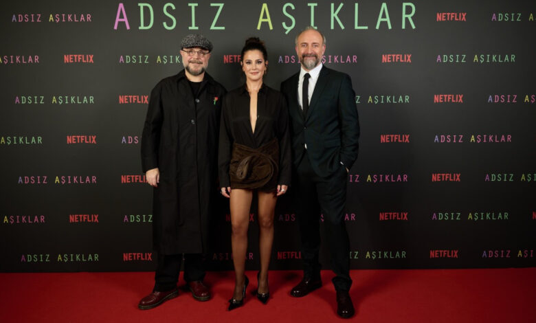 netflixin yeni dizisi adsiz asiklarin lansmani yapildi XCkJLpr1