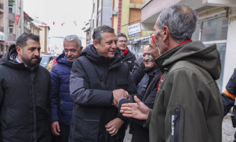 ozel milletvekillerine seslendi en dusuk emekli maasini hic degilse bir asgari ucret yapalim ekERqmeI