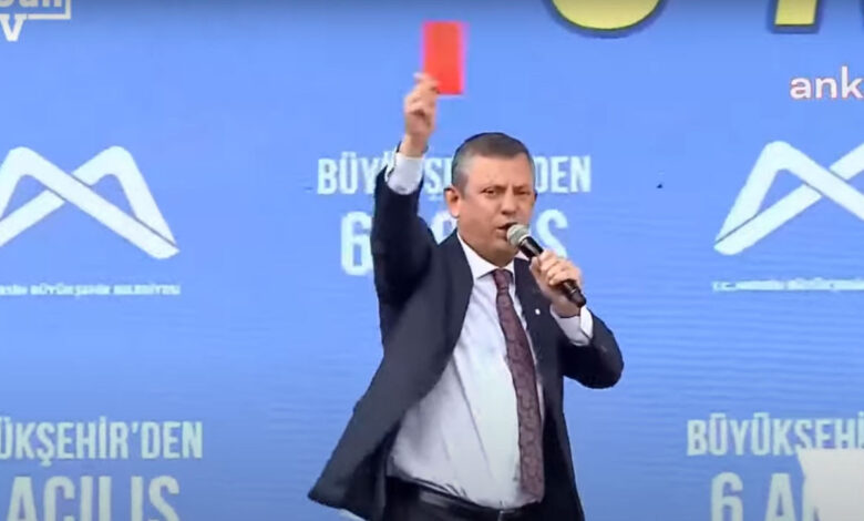 ozel surprizi acikladi erdogani gordugunuz yerde kirmizi kart gosterin jdCYv9yR