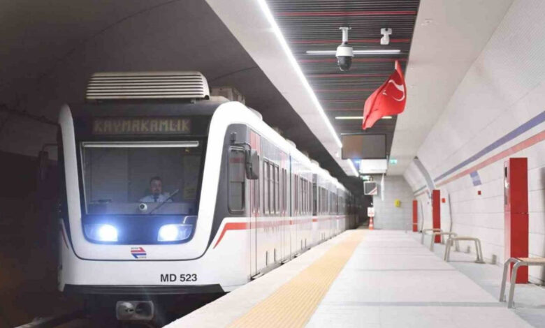 izmirde metrolarin sefer programi degisti pIphP232