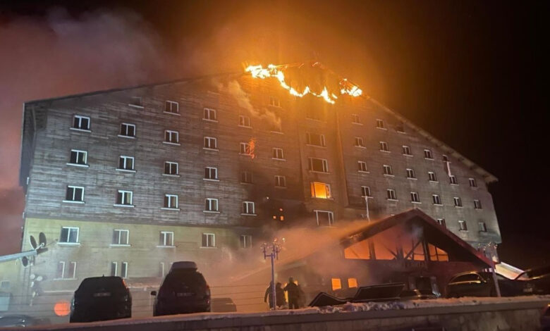 kartalkayada otel yangini 3 kisi hayatini kaybetti h6cD5dKE