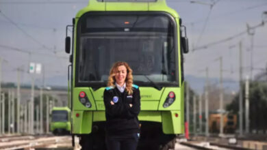 yolcusu oldugu metronun surucu koltuguna gecti iDbqyxrD