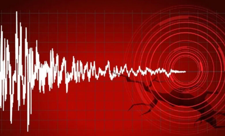 cesme aciklarinda 43luk deprem G1tDs9pE