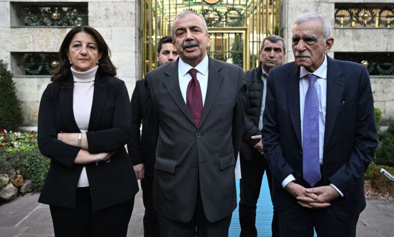 3. İmralı görüşmesi yarın: Ahmet Türk heyette, gözler açıklama için 28 Şubat'ta 1 3 imrali gorusmesi yarin ahmet turk heyette gozler aciklama icin 28 subatta XkJAj1yA