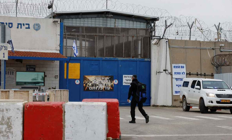 Hamas: İsrail, 7'nci turda salıvermesi gereken Filistinlileri yarın serbest bırakacak 1 hamas israil 7nci turda salivermesi gereken filistinlileri yarin serbest birakacak z64MCLG3