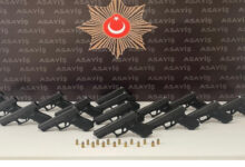 sivasta silah kacakciligi operasyonu 4 gozalti YXAW62fM