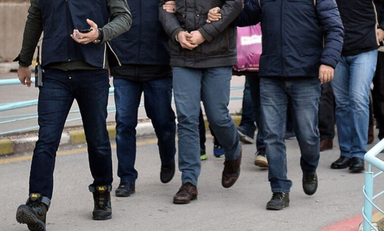 Urfa merkezli dolandırıcılık operasyonunda 10 kişi gözaltına alındı 1 urfa merkezli dolandiricilik operasyonunda 10 kisi gozaltina alindi zW2lWyGu