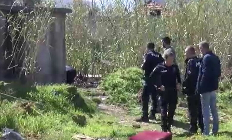 27 yaşındaki genç metruk evin bahçesinde ölü bulundu 1 27 yasindaki genc metruk evin bahcesinde olu bulundu lE5sUsWk