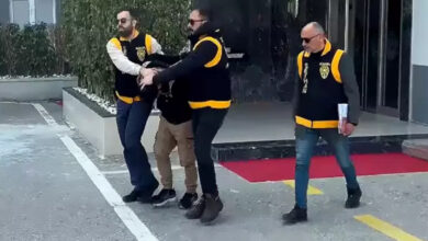 adanada barisma teklifini kabul etmeyen kadini agir yaraladi Qle6u67q