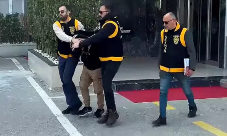Adana'da barışma teklifini kabul etmeyen kadını ağır yaraladı 1 adanada barisma teklifini kabul etmeyen kadini agir yaraladi Qle6u67q