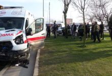 agir yarali hamile kadini tasiyan ambulans kaza yapti 5 yarali msf5jDrI