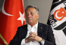 ahmet nur cebiden hasan arata ben geldim ama kendisi yok zzF2QGzu