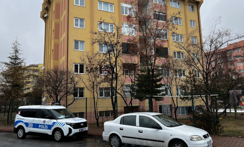 Ailesinin yatakta hareketsiz bulduğu bebeğin ölümüne inceleme 1 ailesinin yatakta hareketsiz buldugu bebegin olumune inceleme si13slYf