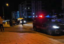 akrabalar arasi kavgada 2 kisi bicakla yaralandi LOgdVmDD