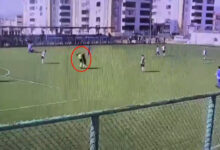 amatorligde kirmizi kart goren futbolcu hakemi yumrukladi PSRPHklR