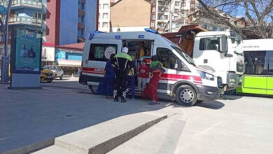 ambulansin carptigi cocugun annesi tedaviyi kabul etmedi 6vSW1DFM