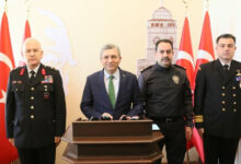 antalyada sokakta dugun nisan mevlit yasaklandi 9X8aUmwQ