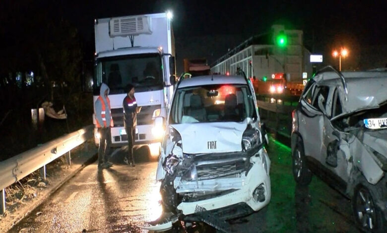 Arnavutköy’de zincirleme kaza: 6 yaralı 1 arnavutkoyde zincirleme kaza 6 yarali MxTQDiPx