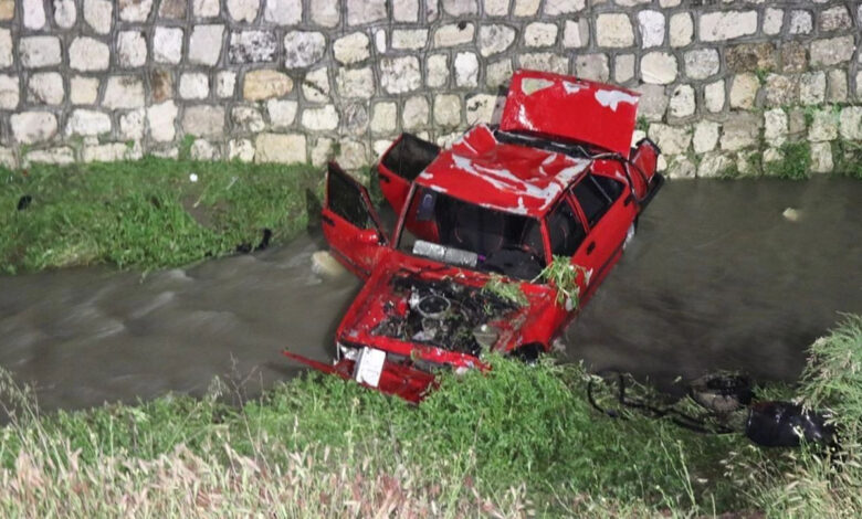 babasindan kacirdigi tofasla dereye uctu wtHDErQ5