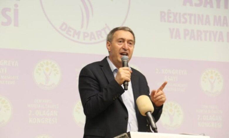 Bakırhan'dan Özel'e çağrı: Cumhuriyeti demokrasiye duyarlı hale getirelim 1 bakirhandan ozele cagri cumhuriyeti demokrasiye duyarli hale getirelim Jx1qTiyN