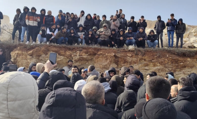 Başpınar'da işçilerin mücadelesi yayılıyor: Bir fabrika daha direnişe geçti 1 baspinarda iscilerin mucadelesi yayiliyor bir fabrika daha direnise gecti kGbj8xtv