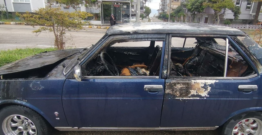 bursa mudanyada seyir halindeki otomobil alev topuna dondu 1 cK2l44qa