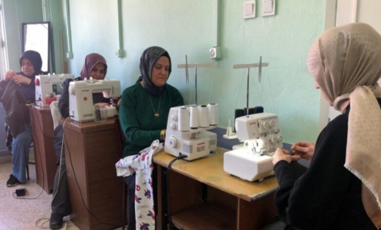 Bursa'da ihtiyaç sahibi çocukların bayramlıkları Halk Eğitim kursiyerlerinden 1 bursada ihtiyac sahibi cocuklarin bayramliklari halk egitim kursiyerlerinden i1F6fLcc