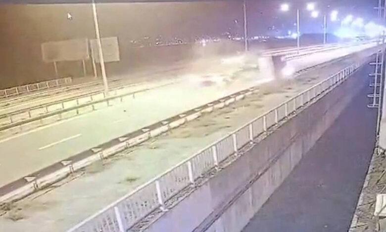 Çekici ile kamyonet çarpıştı, sürücüler yaralandı 1 cekici ile kamyonet carpisti suruculer yaralandi lPfEzyOf