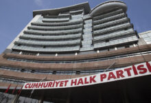 chpden erdogana ayagini denk al yaniti biz onunde titreyen bakanlara benzemeyiz LmGJleTl