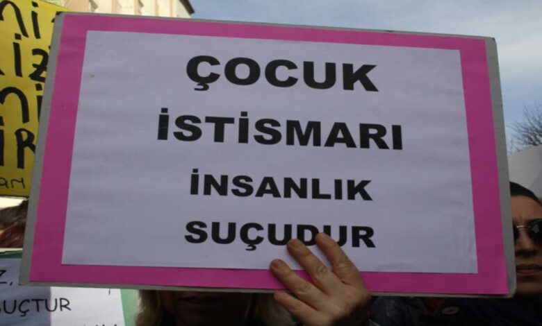Çocuk istismarıyla suçlanan akademisyen bölüm başkanlığı görevinden uzaklaştırıldı 1 cocuk istismariyla suclanan akademisyen bolum baskanligi gorevinden uzaklastirildi vOWiDdIK
