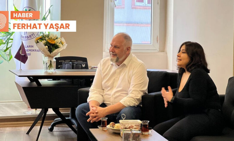 Demirtaş ile görüşmesine izin verilmeyen Avrupa Parlamentosu Milletvekili Jonas Sjöstadt: Totaliterleşmenin göstergesi 1 demirtas ile gorusmesine izin verilmeyen avrupa parlamentosu milletvekili jonas sjostadt totaliterlesmenin gostergesi Xcai4TxT