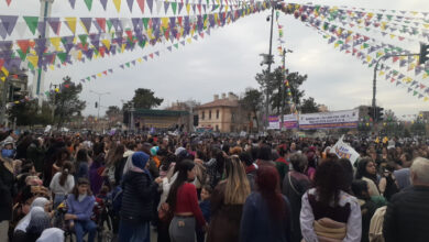 diyarbakirda 8 mart coskusu ozgurluge ve barisa yuruyelim yqn1dzPe