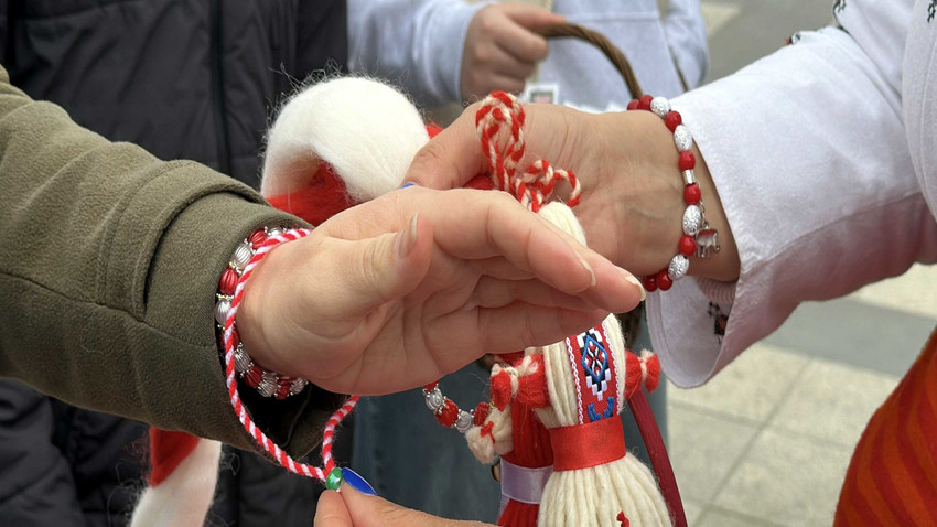 edirnede baba marta kutlandi martenickalar bileklere takildi 0 htBAhA7m