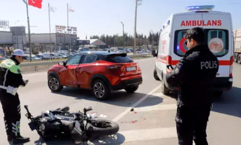 Edirne'de otomobille çarpışan motosiklet sürücüsü ağır yaralandı 1 edirnede otomobille carpisan motosiklet surucusu agir yaralandi 1DBUTmfT