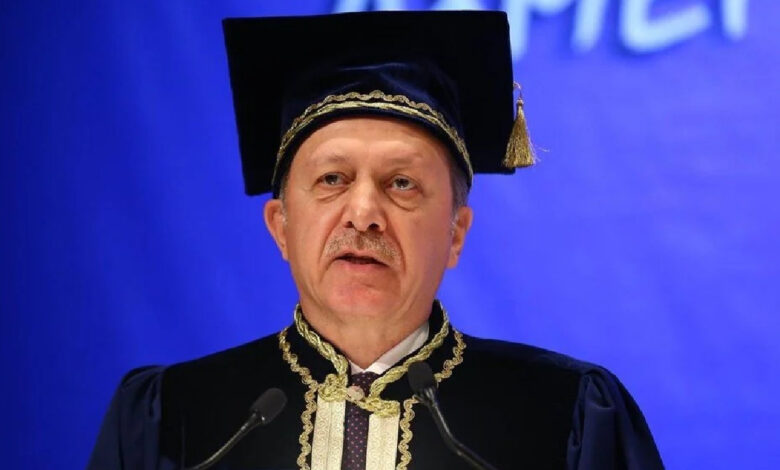Erdoğan'ın diplomasına ilişkin yeni iddia: 'Kanuna aykırı imza atıldı' 1 erdoganin diplomasina iliskin yeni iddia kanuna aykiri imza atildi LgmYtplY