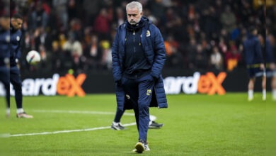 fenerbahce antalyaspor macinin ilk 11leri belli oldu mourinho tribunde bGWnQk5K