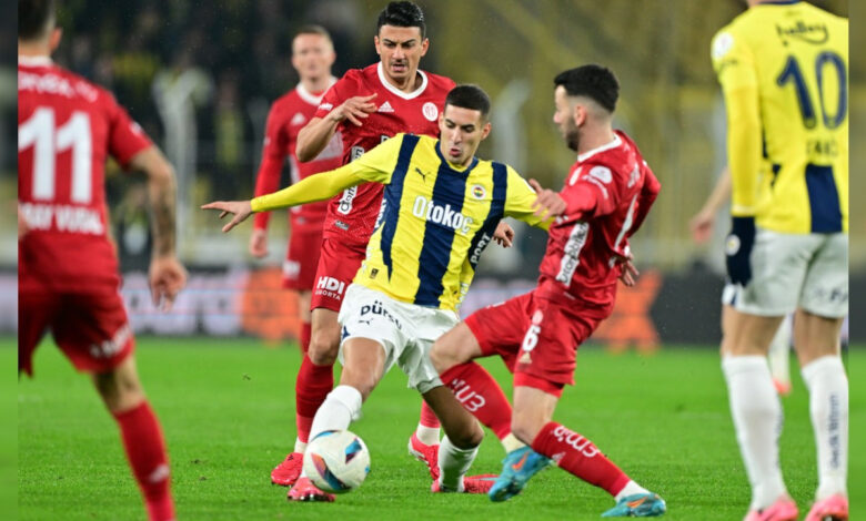 Fenerbahçe Kadıköy'de 3 farkla önde 1 fenerbahce kadikoyde 3 farkla onde b3atqTrl