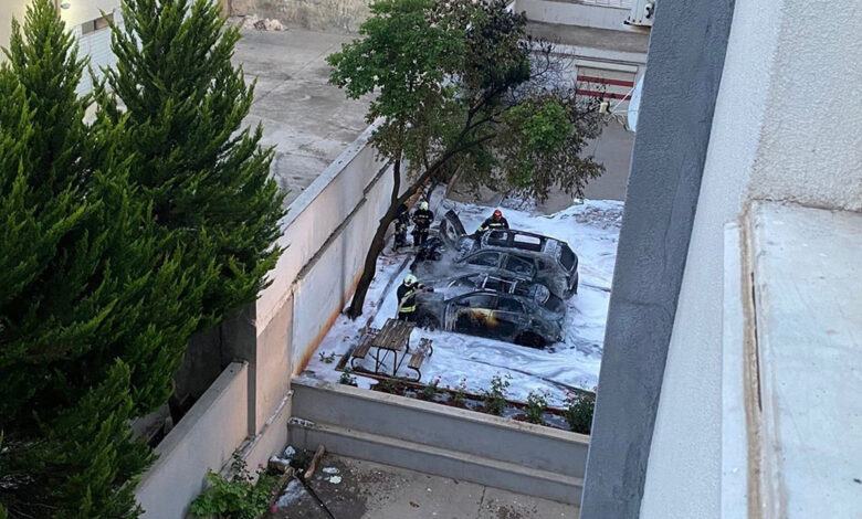 Gaziantep’te otopark yangını: İki lüks araç alevlere teslim oldu 1 gaziantepte otopark yangini iki luks arac alevlere teslim oldu suGdBl71