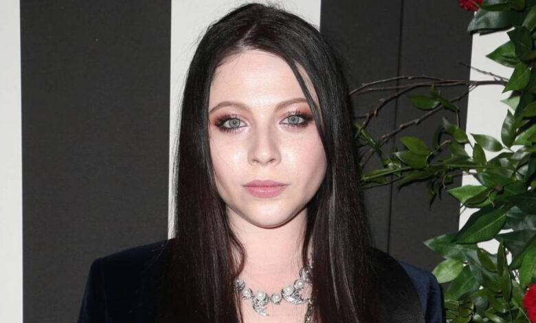gossip girl oyuncusu michelle trachtenberg hayatini kaybetti BG8ZadgP