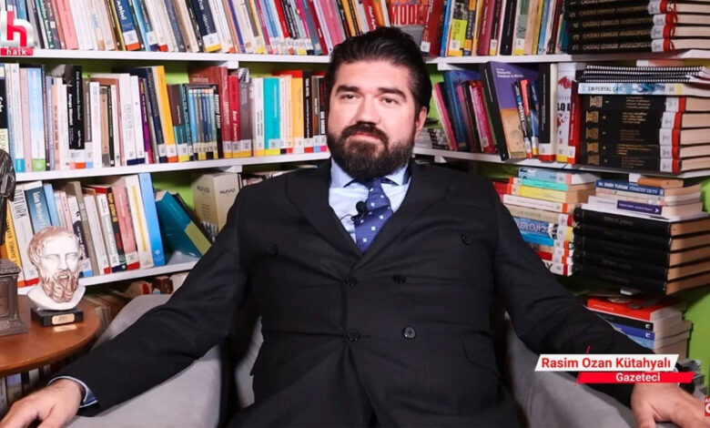 Halk TV'de Rasim Ozan Kütahyalı istifası: 'Bulunmak istediğim noktanın uzağına düştü' 1 halk tvde rasim ozan kutahyali istifasi bulunmak istedigim noktanin uzagina dustu wjqPrx6V