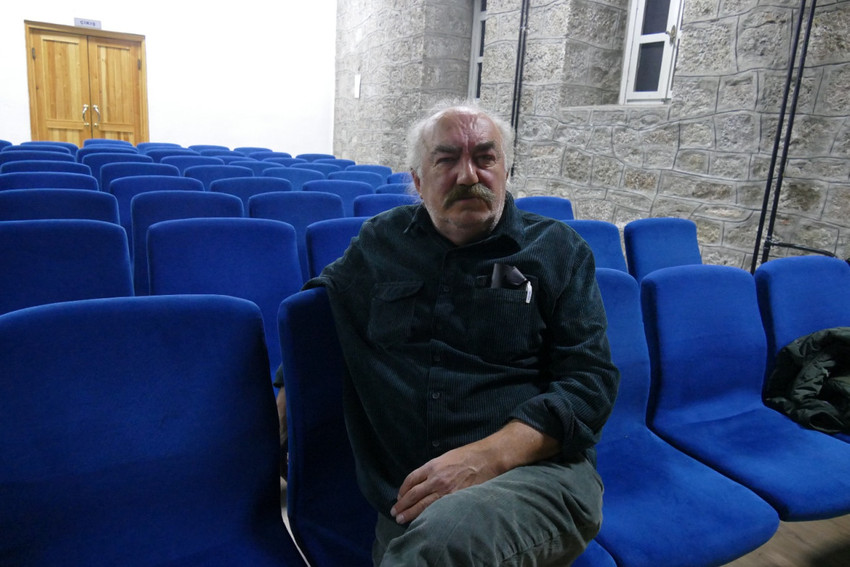 Hüseyin Kazaz, Valiliğe devredildi: Trabzon'da tiyatrolar sahnesiz kaldı 4 huseyin kazaz valilige devredildi trabzonda tiyatrolar sahnesiz kaldi 2 AsS2JqPF