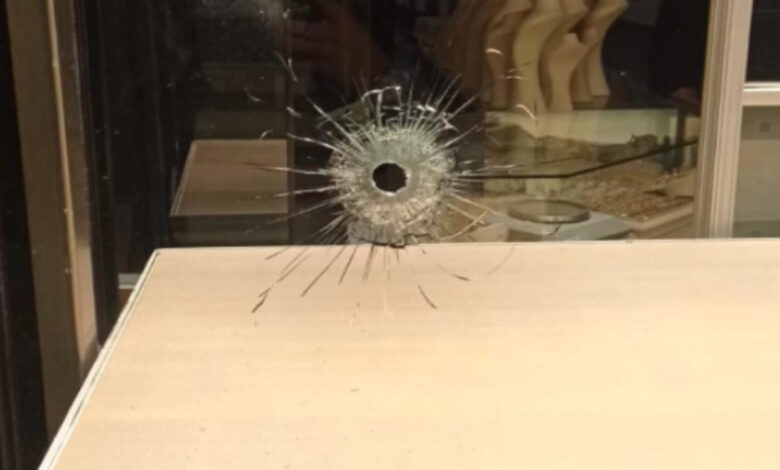 İki husumetli aile Kağıthane'de karşılaşınca silahlar çıktı 1 iki husumetli aile kagithanede karsilasinca silahlar cikti wWLxqwCO