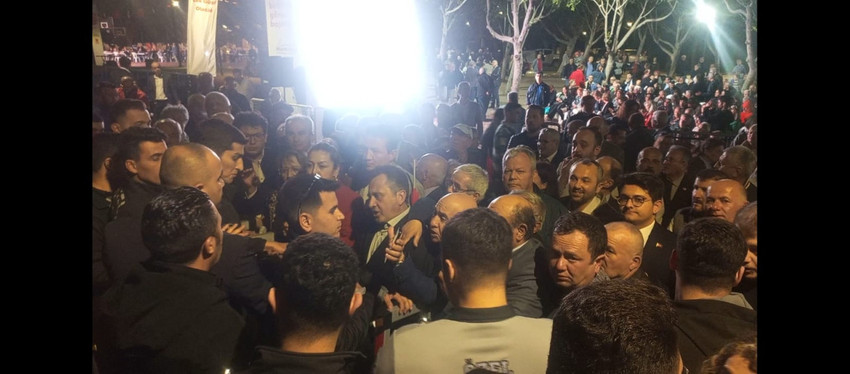 İmamoğlu’nun Antalya mitinginden izlenimler: Coşku ve gerginlik birlikte yaşandı 3 imamoglunun antalya mitinginden izlenimler cosku ve gerginlik birlikte yasandi 1 BjsbWlzh