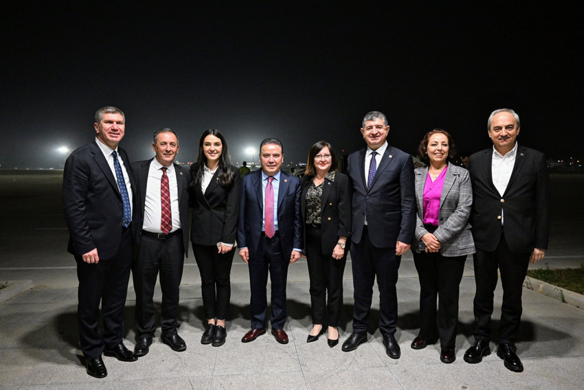 İmamoğlu’nun Antalya mitinginden izlenimler: Coşku ve gerginlik birlikte yaşandı 7 imamoglunun antalya mitinginden izlenimler cosku ve gerginlik birlikte yasandi 5 VudhqLyW