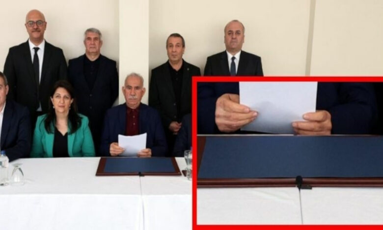 İmralı'da video kaydı iddiası: Yaka mikrofonu dikkat çekti 1 imralida video kaydi iddiasi yaka mikrofonu dikkat cekti dqBlagL2