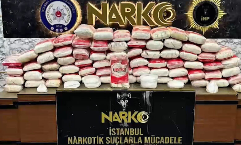 İstanbul'da 13 adrese operasyon: 365 kilogram uyuşturucu ele geçirildi 1 istanbulda 13 adrese operasyon 365 kilogram uyusturucu ele gecirildi sAJYmuF3