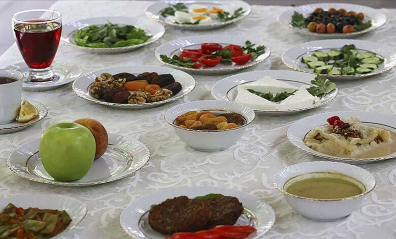 İstanbul’da iftar sofrası kurmak yüzde 45 daha pahalı 1 istanbulda iftar sofrasi kurmak yuzde 45 daha pahali j5B3jipC